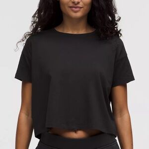 BNWT Lululemon Black T-Shirt